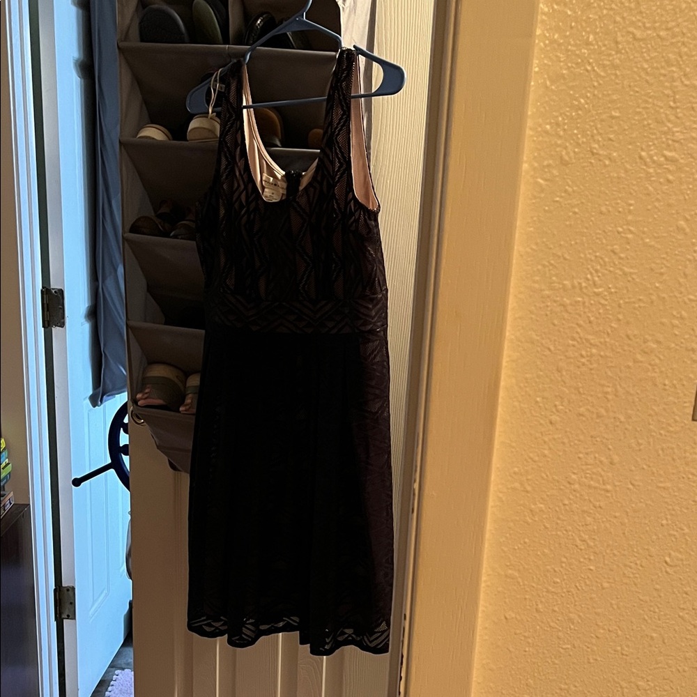 London Style Black and Cream Patterned Dress